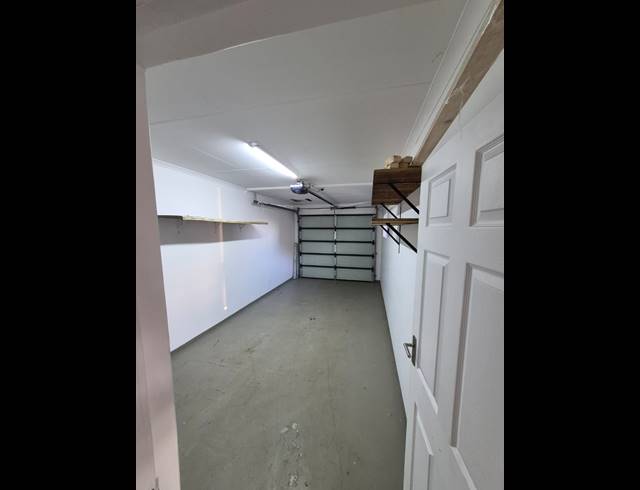 3 BEDROOM TOWNHOUSE FOR SALE IN MOSSEL BAY CENTRAL